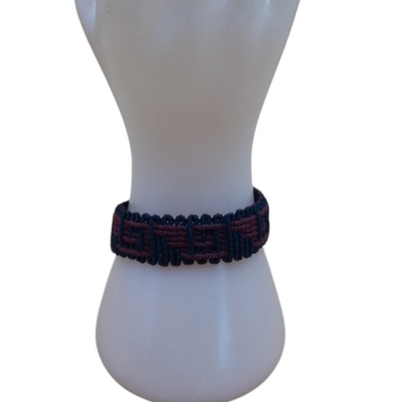 Handmade Bracelet for Women Woven Macrame Thread - Picture 4 of 7